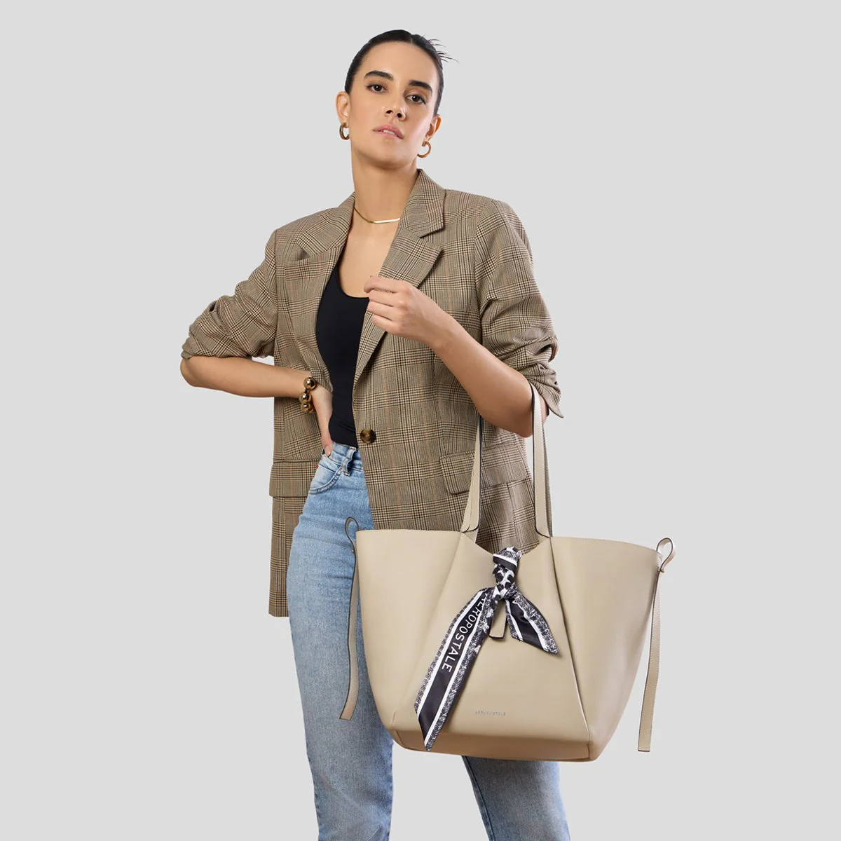 Aeropostale Namida Women's Tote - Image 2