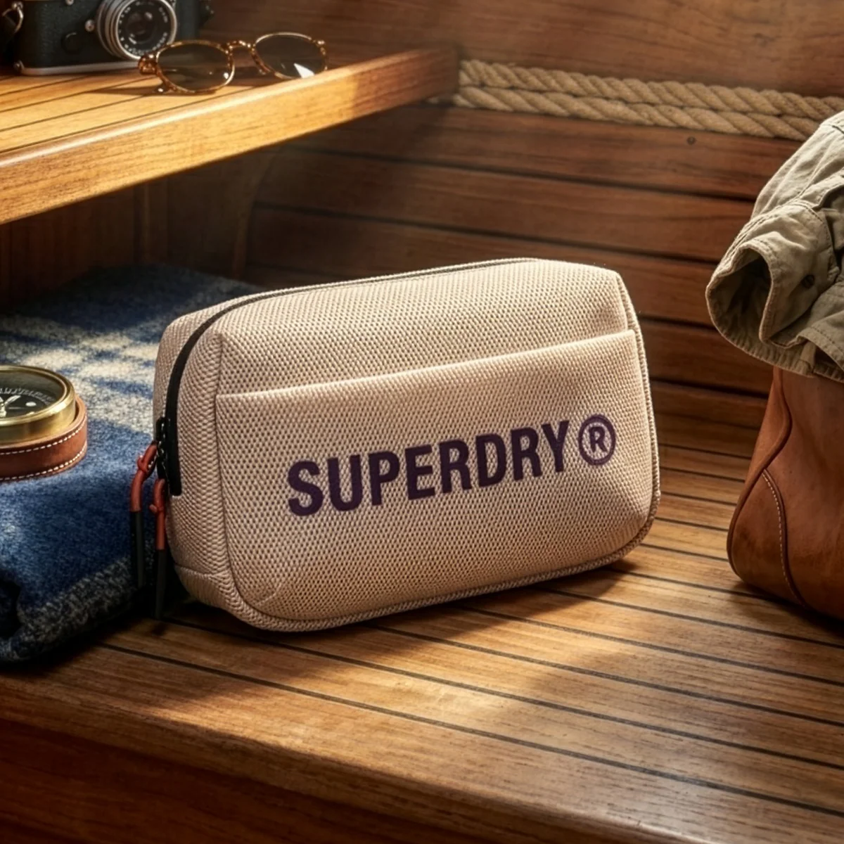 Superdry Axis Toiletry Case - Image 7