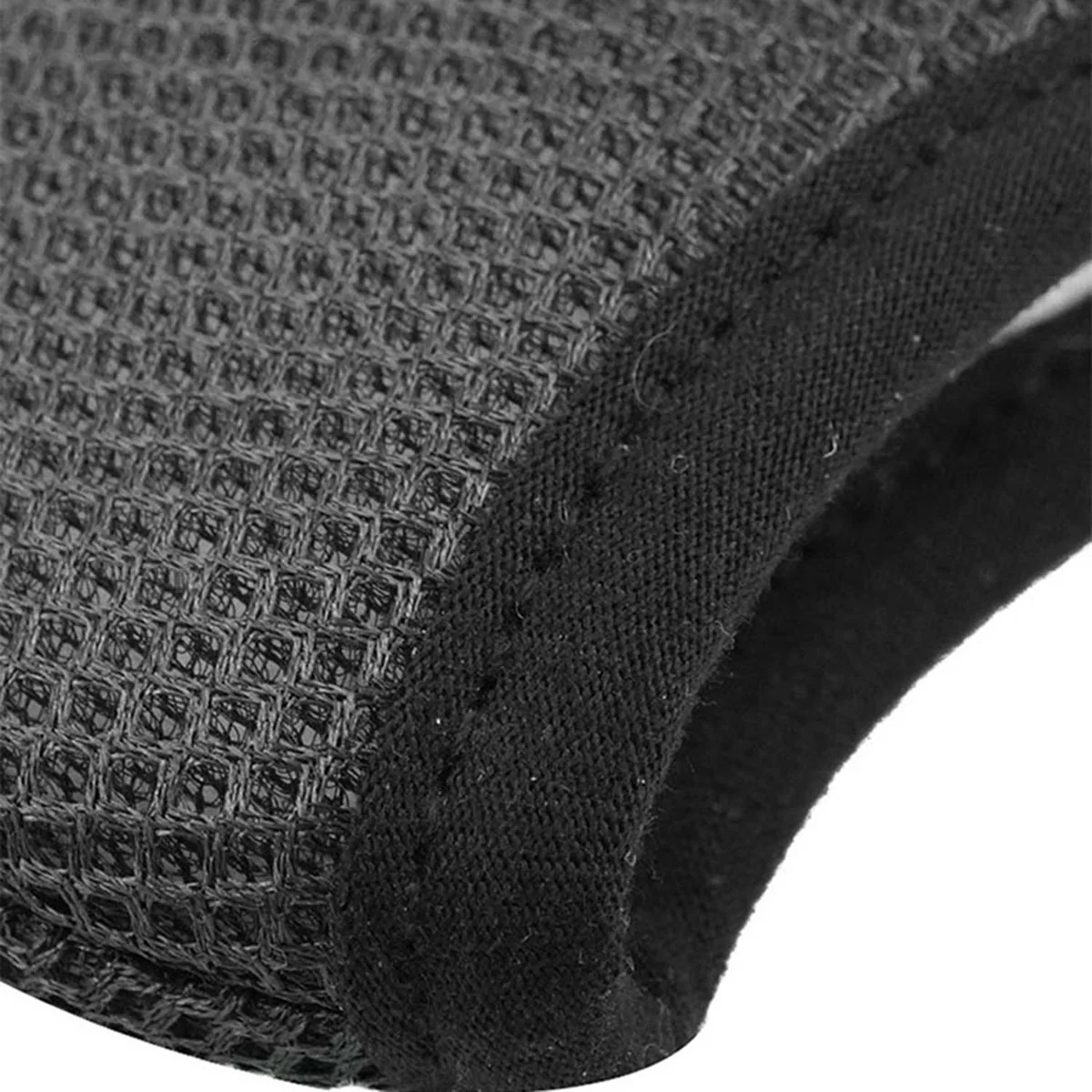 The Vertical Enshroud Outdoor Mask Mask Black Free Size (Pack Of 1) - Image 4