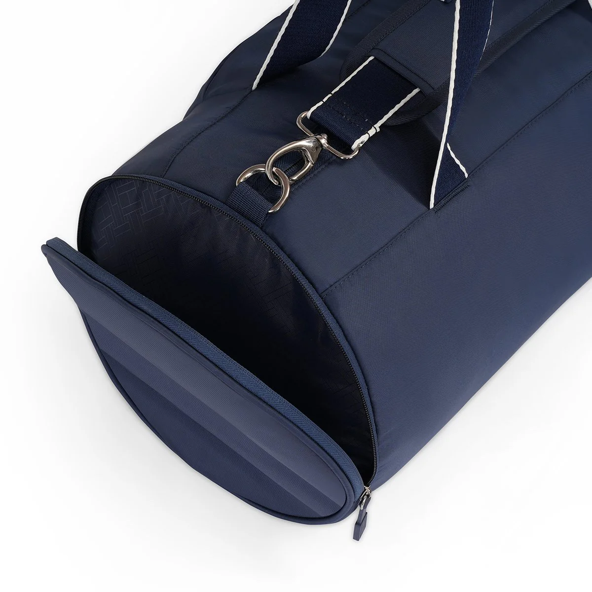 Tommy Hilfiger Acoma Duffle Bag - Image 8