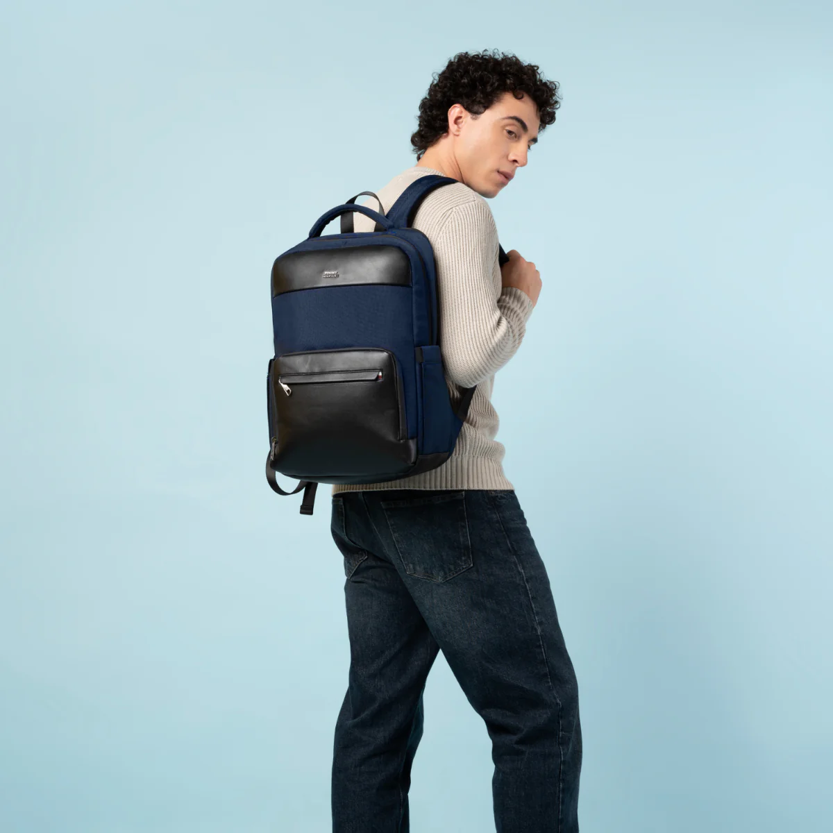 Tommy Hilfiger Airvane Laptop Backpack - Image 2