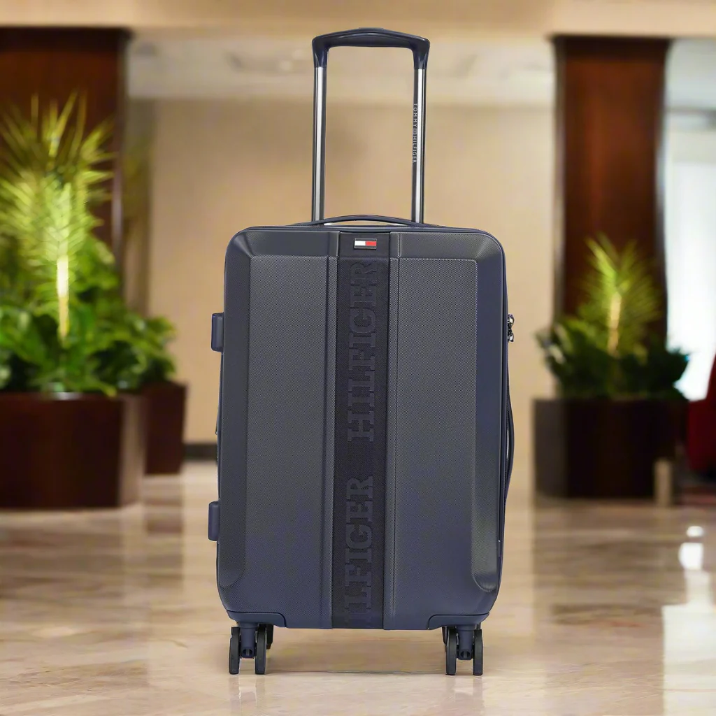 Tommy Hilfiger Arbor Hard Luggage - Image 2