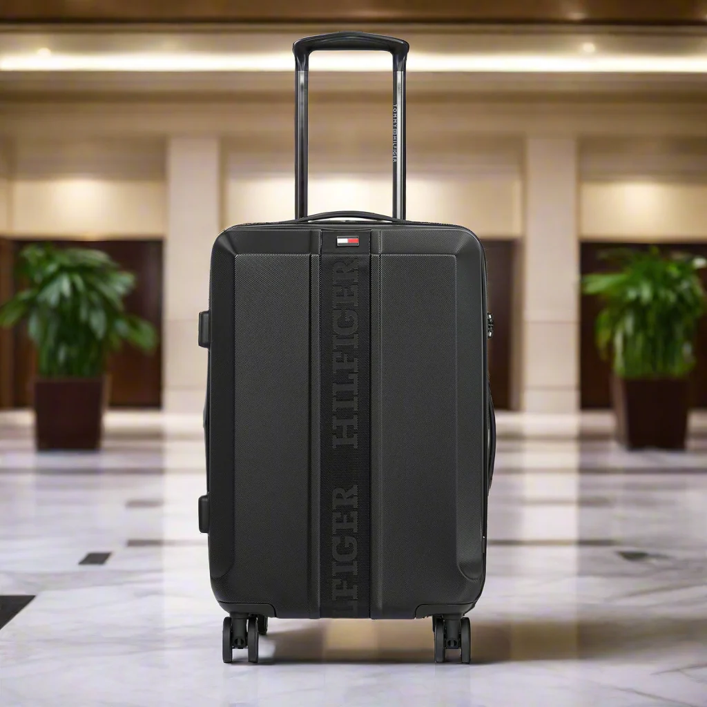 Tommy Hilfiger Arbor Hard Luggage - Image 2