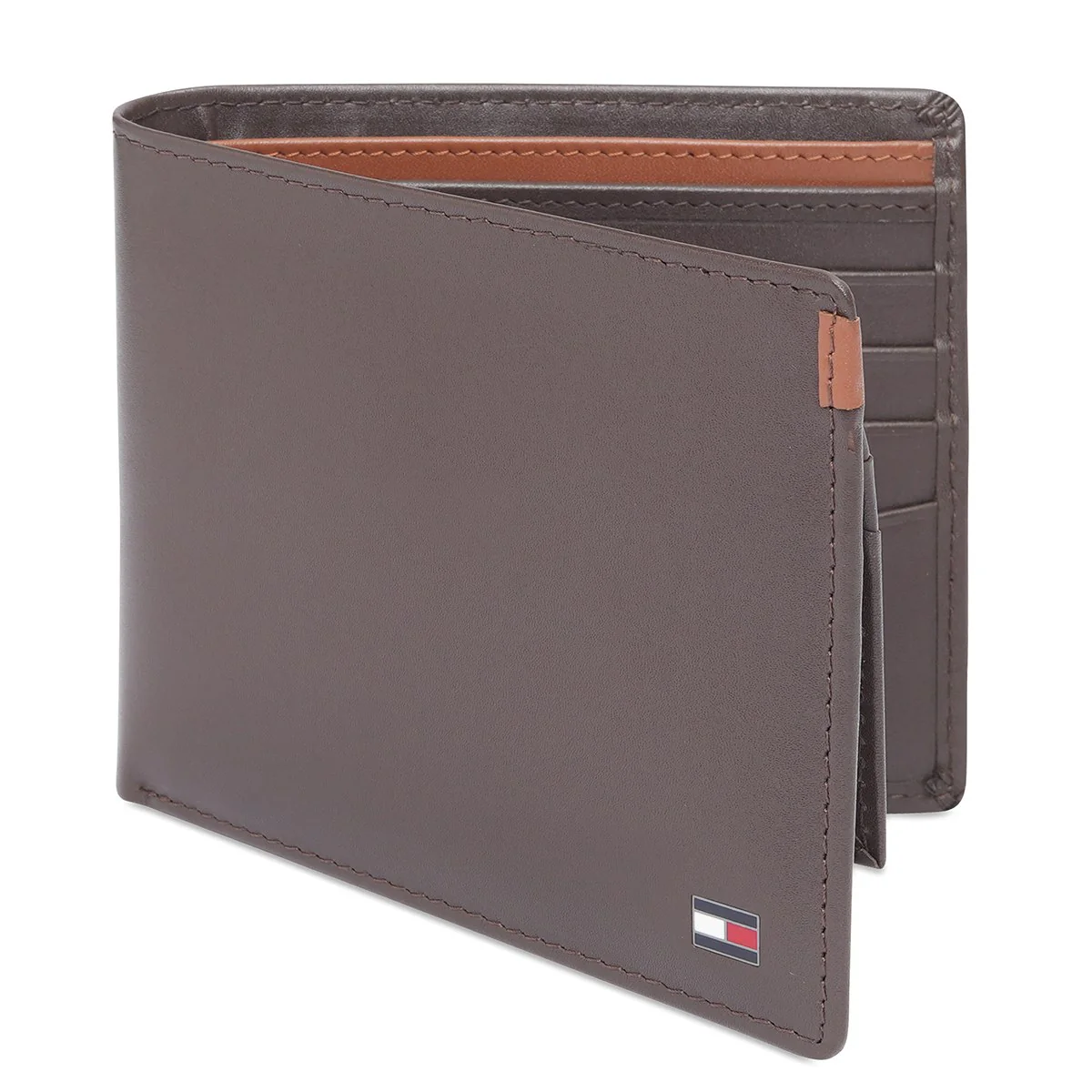 Tommy Hilfiger Bellevue Men's Passcase Wallet - Image 2