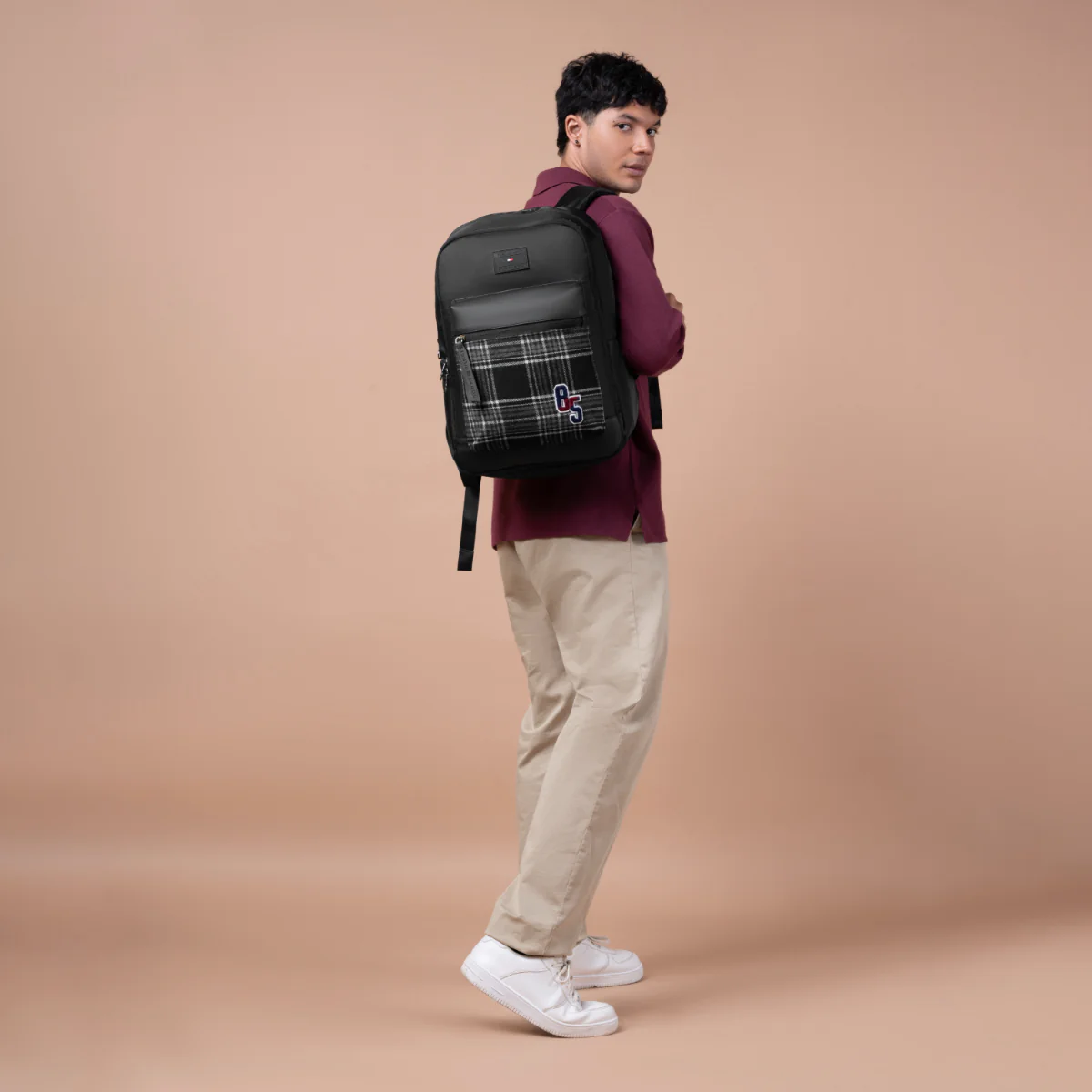 Tommy Hilfiger Dax Laptop Backpack - Image 2