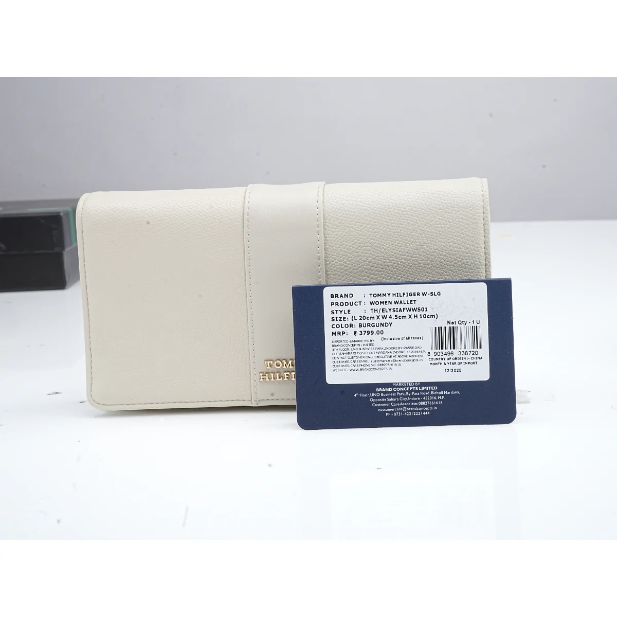 Tommy Hilfiger Elysia Women's Flap Wallet with Sling - Image 7