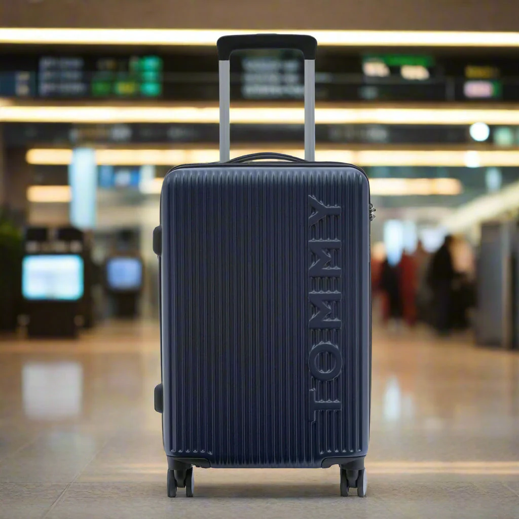Tommy Hilfiger Empire Hard Luggage - Image 12