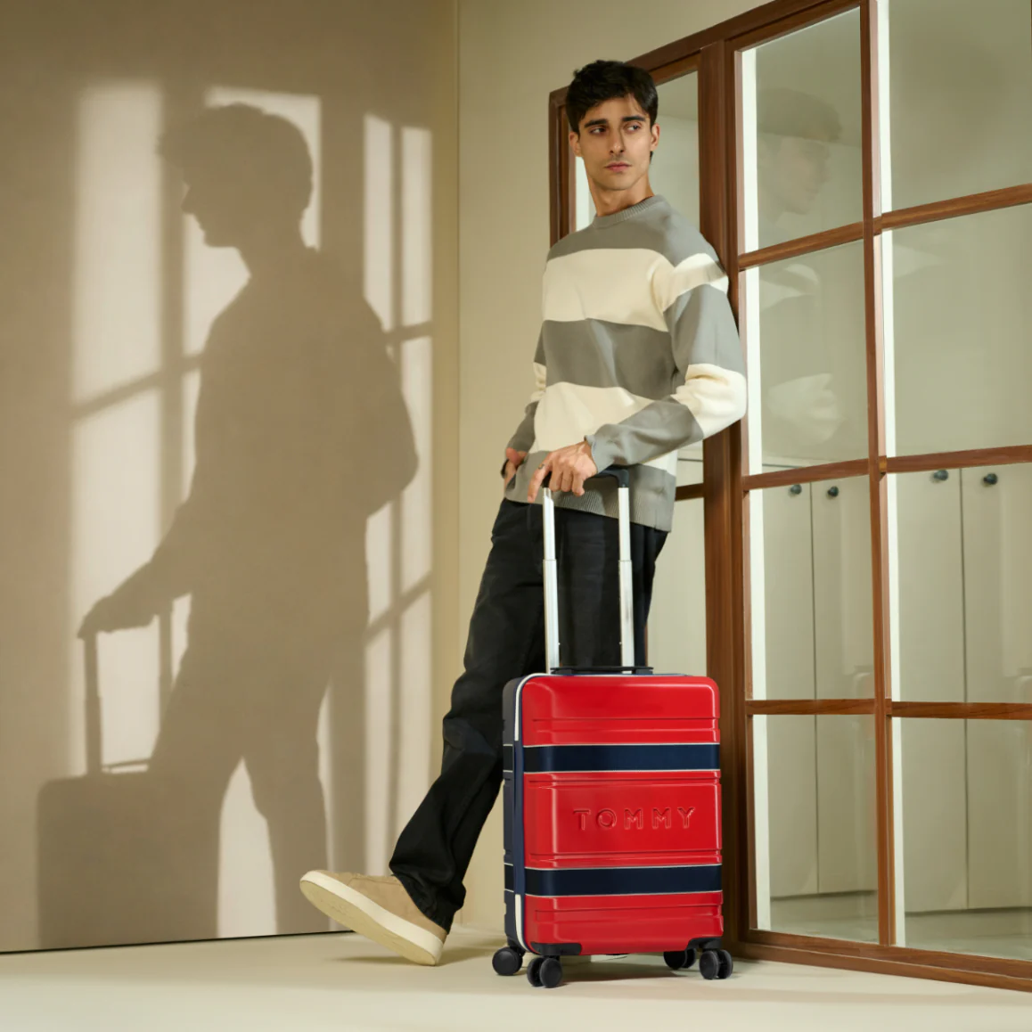 Tommy Hilfiger Las Vegas Hard Luggage - Image 2