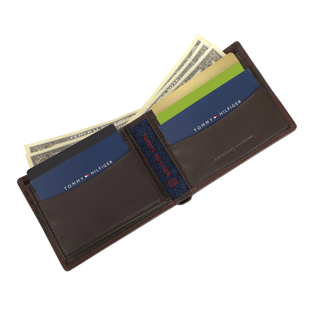 Tommy Hilfiger Niccolo Men's Leather Passcase Wallet - Image 5