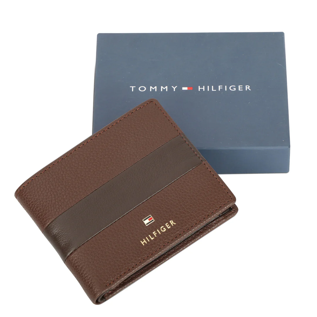 Tommy Hilfiger Niccolo Men's Leather Passcase Wallet - Image 7
