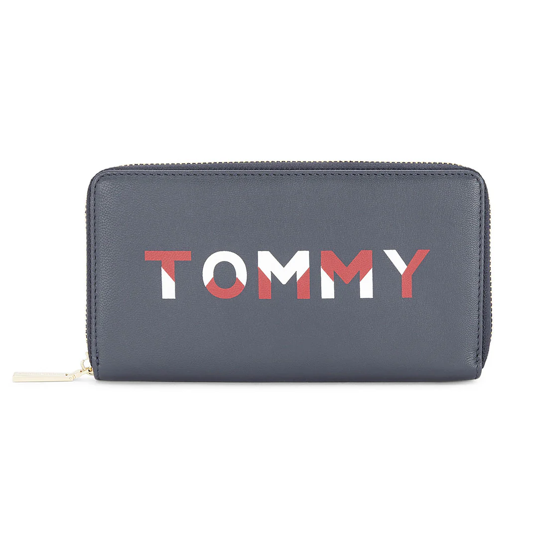 Tommy Hilfiger Rainier Contemporary Women's Leather Wallet
