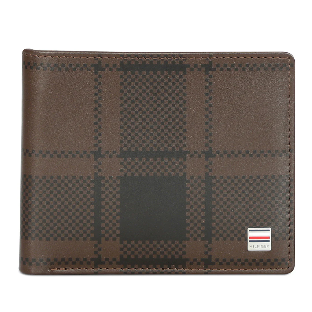 Tommy Hilfiger Stallion Men's Leather Passcase Wallet - Image 11