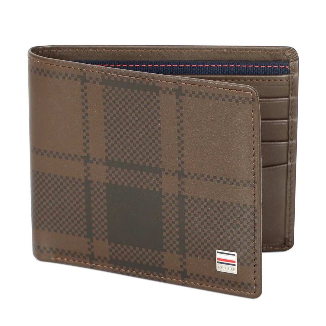 Tommy Hilfiger Stallion Men's Leather Passcase Wallet - Image 12