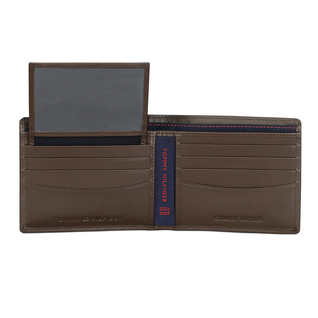Tommy Hilfiger Stallion Men's Leather Passcase Wallet - Image 18