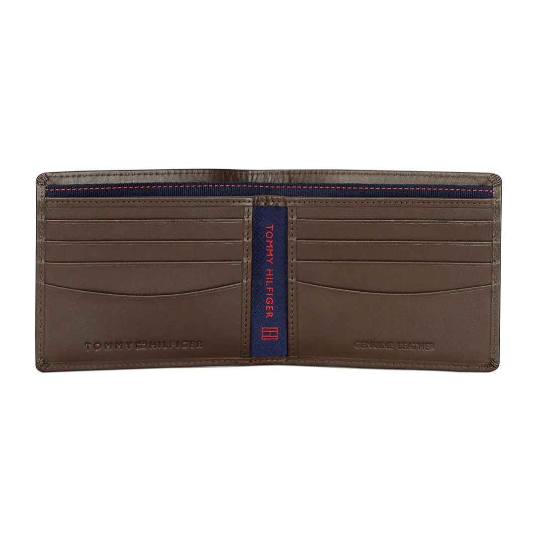 Tommy Hilfiger Stallion Men's Leather Passcase Wallet - Image 21