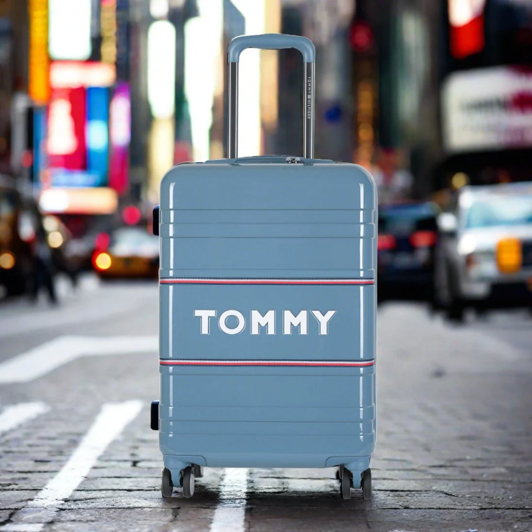 Tommy Hilfiger Wall Street Hard Luggage - Image 9