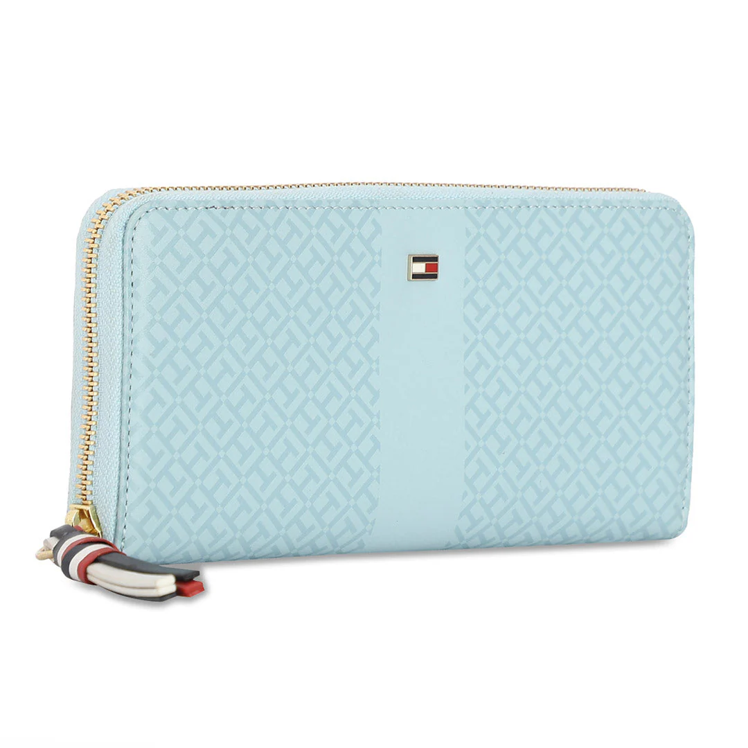 Tommy Hilfiger Yaritza Women's Leather Zip Around Wallet - Image 9