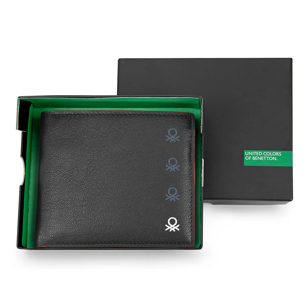 United Colors of Benetton Caspian Men's Leather Passcase Wallet - Image 7