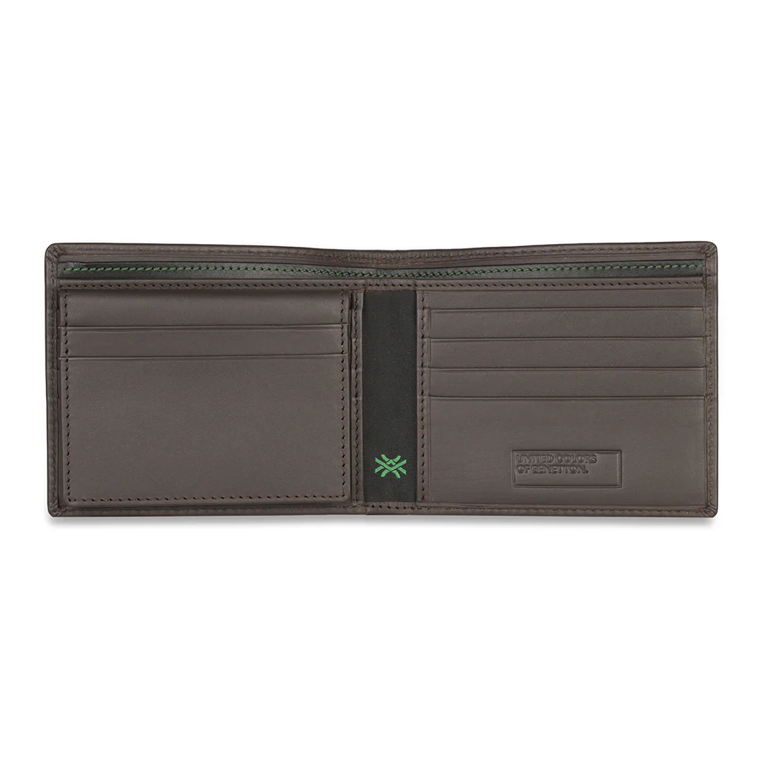 United Colors of Benetton Cloyd Men's Leather Passcase Wallet - Image 8