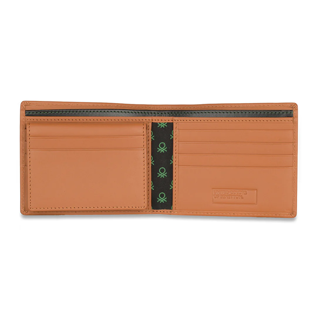 United Colors of Benetton Cormack Men's Leather Passcase Wallet - Image 8