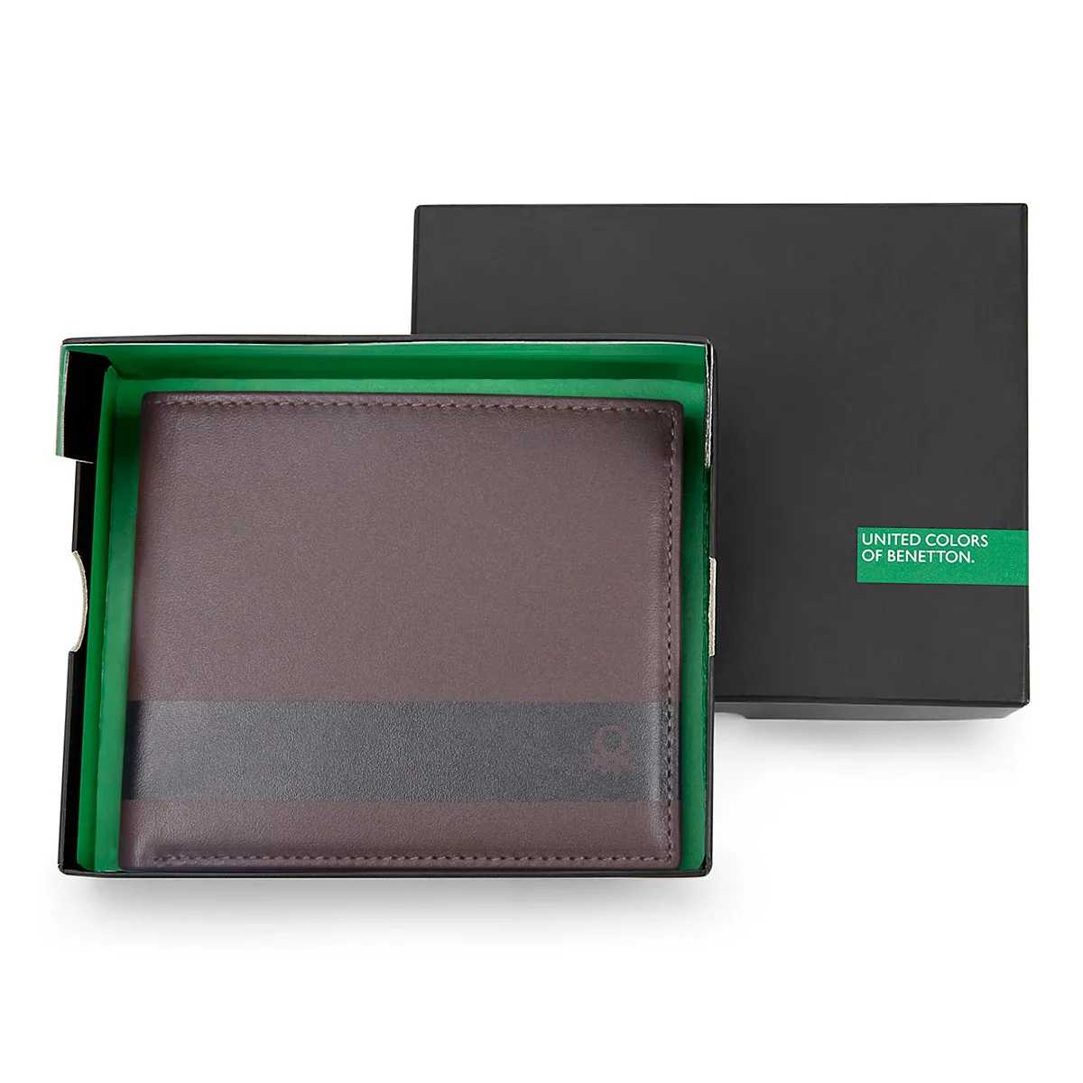 United Colors of Benetton Kade Men's Leather Passcase Wallet - Image 7