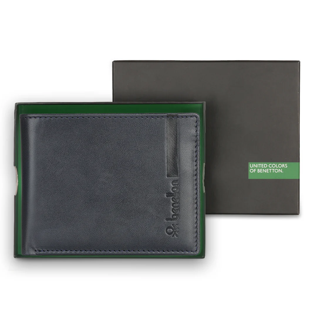 United Colors of Benetton Reece Men's Leather Passcase Wallet - Image 7