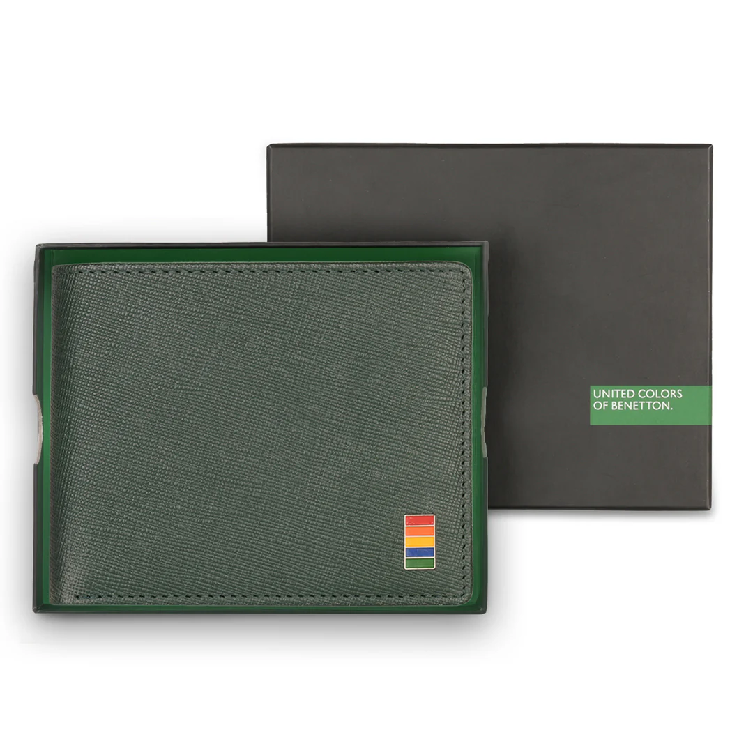 United Colors of Benetton Roan Men's Leather Passcase Wallet - Image 7