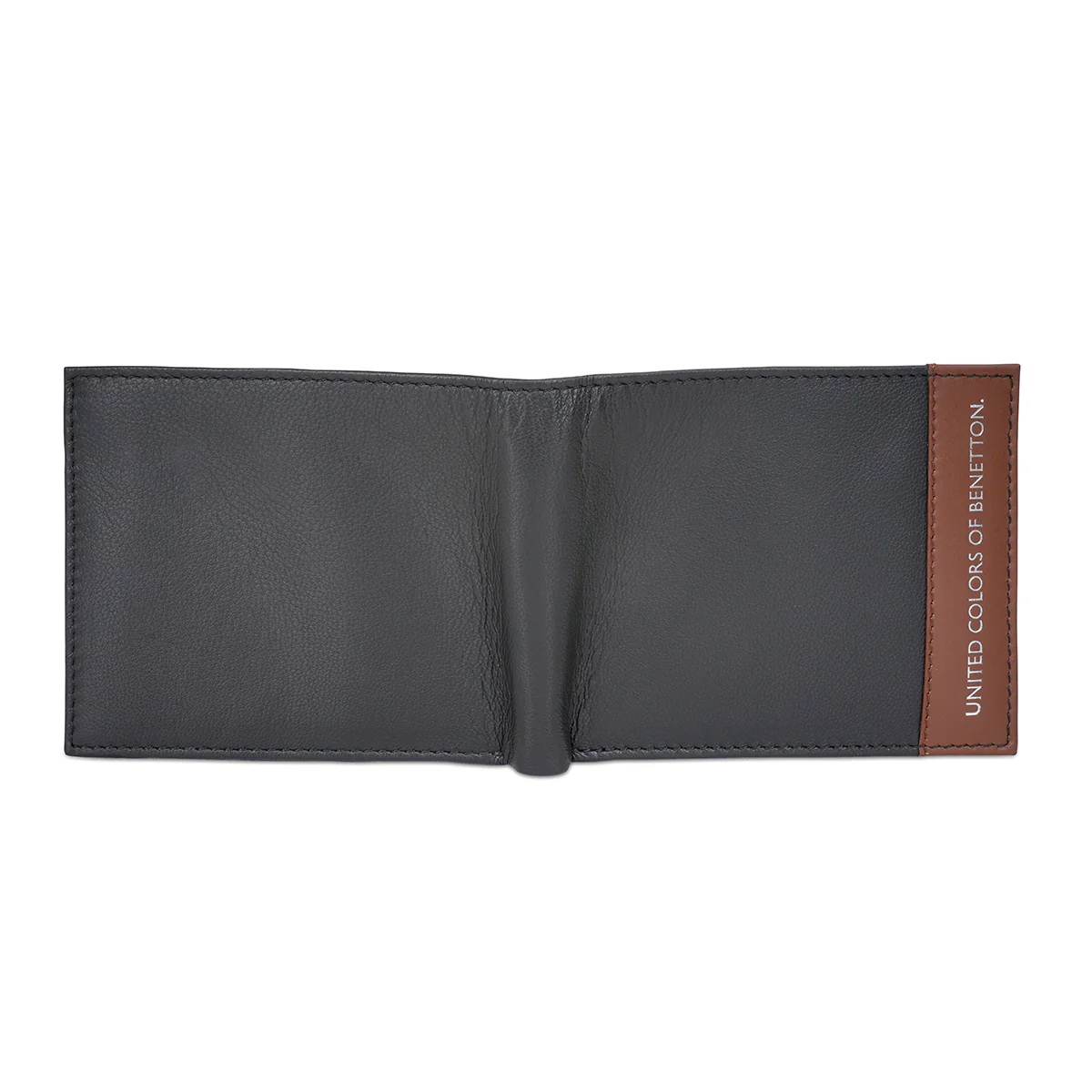 United Colors of Benetton Aroldo Men's Passcase Wallet - Image 6