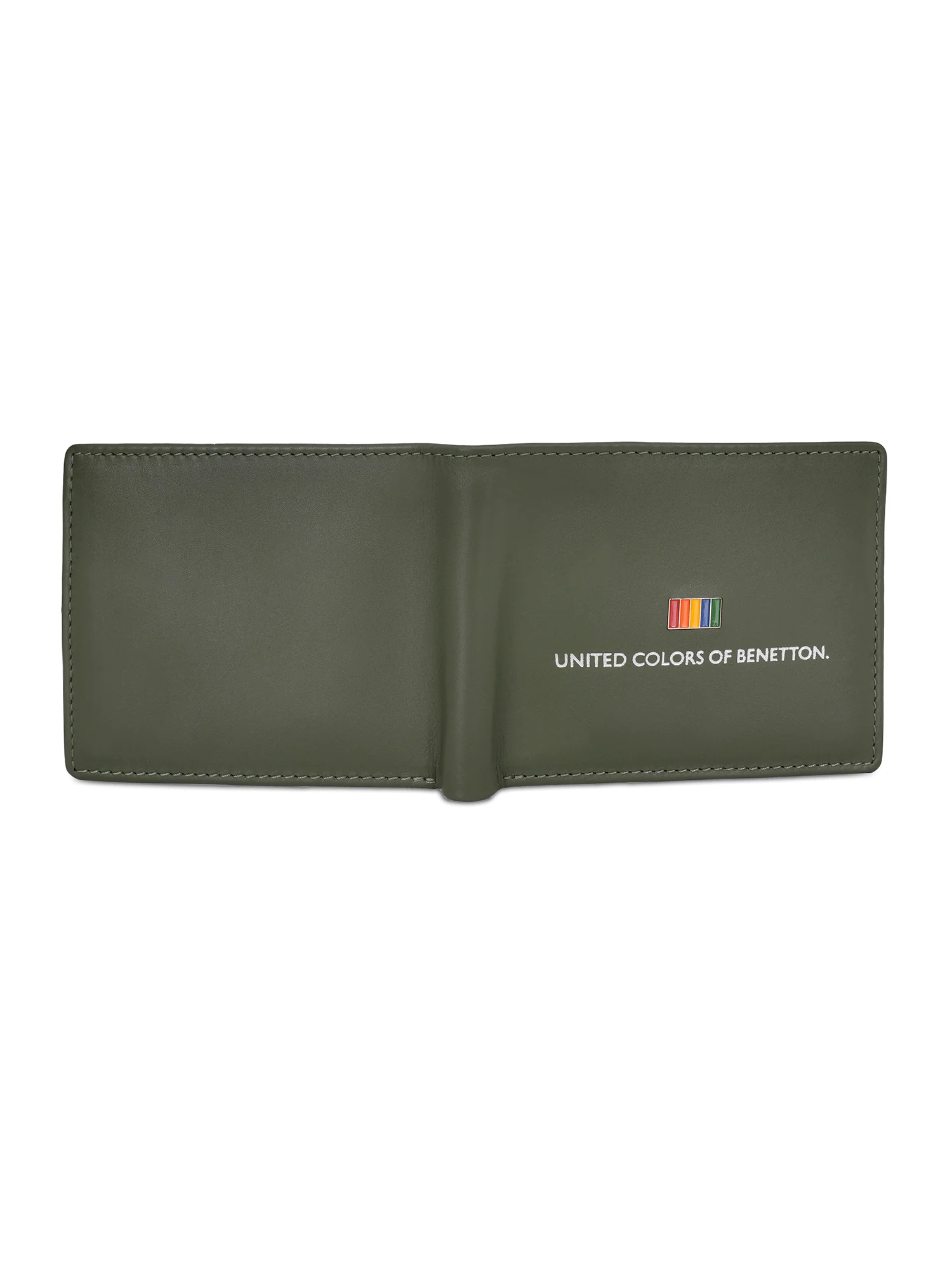 United Colors of Benetton Edmondo Men's Global Passcase Wallet - Image 15