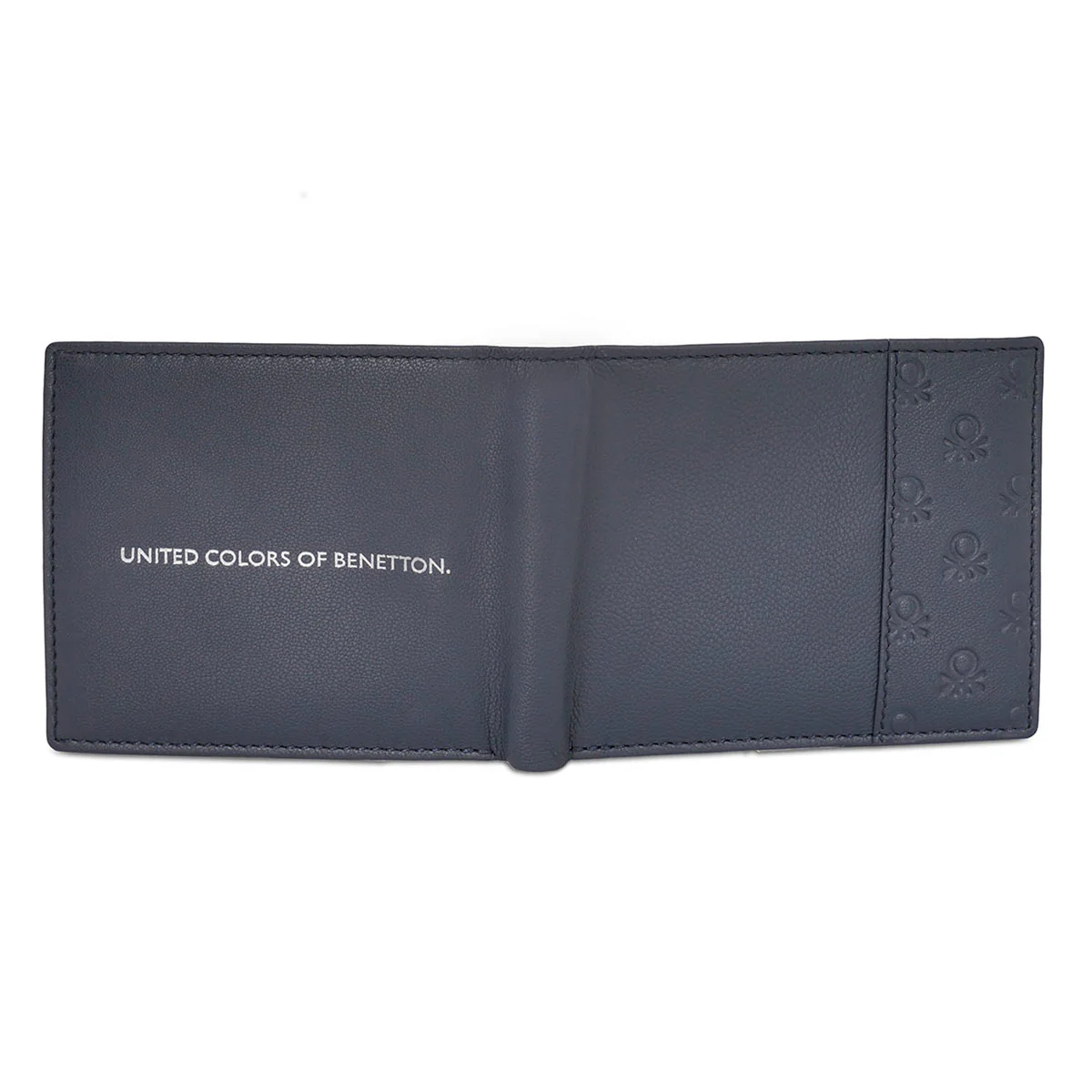 United Colors of Benetton Genaro Men's Passcase Wallet - Image 6