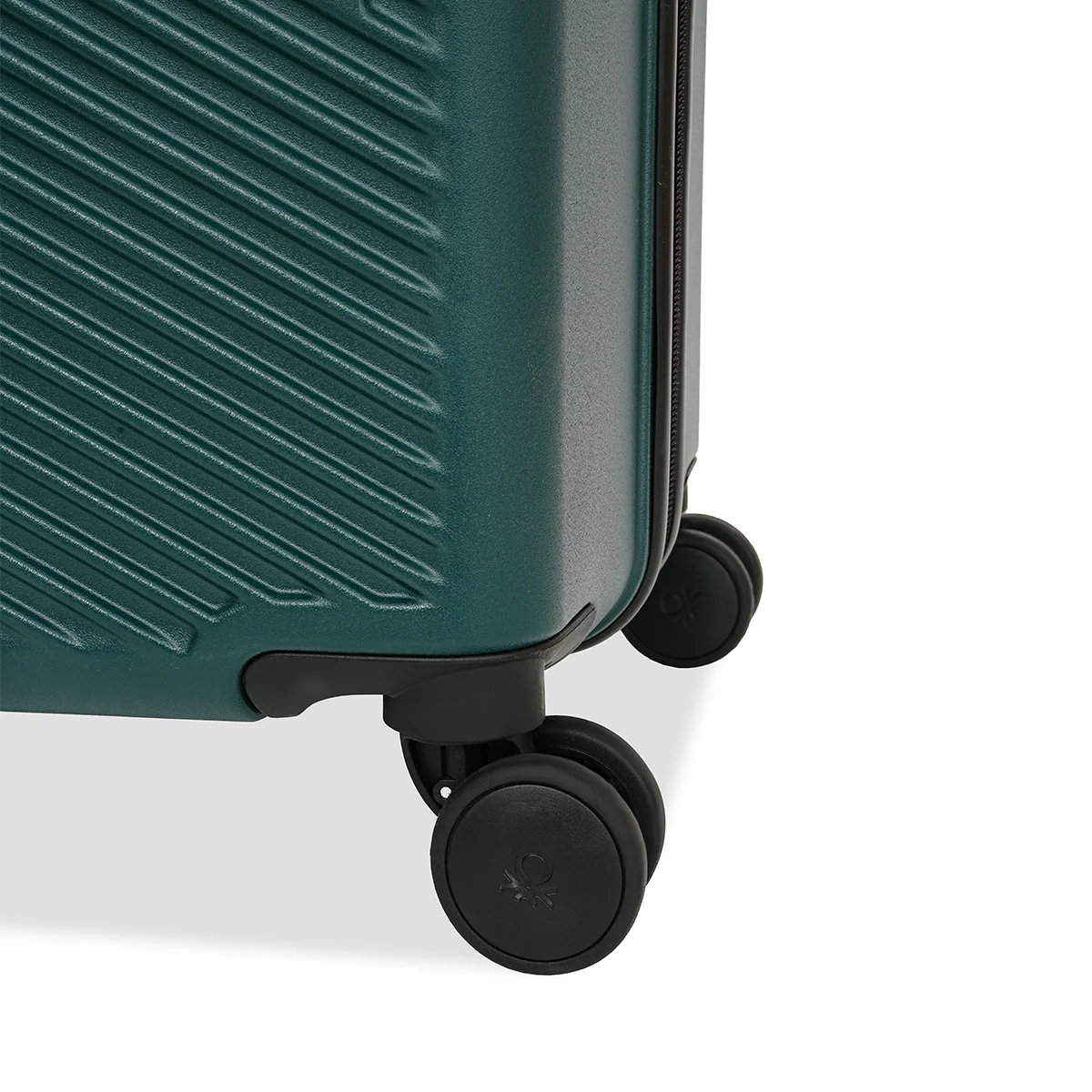 United Colors of Benetton Glide Hard Luggage - Image 8
