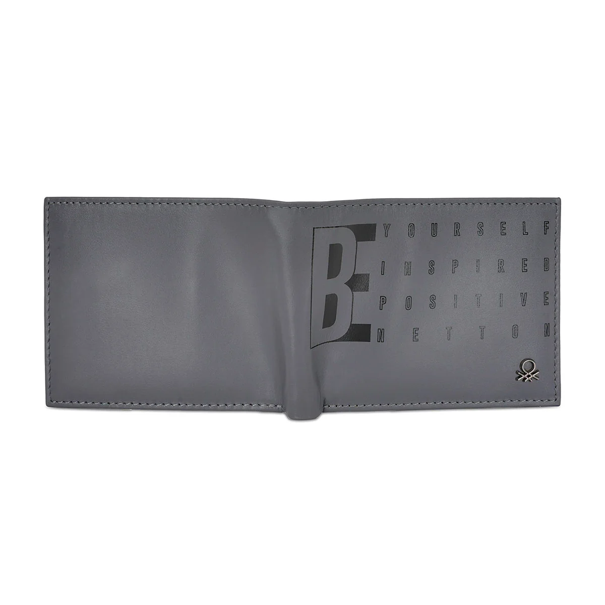 United Colors of Benetton Quinell Men's Passcase Wallet - Image 6