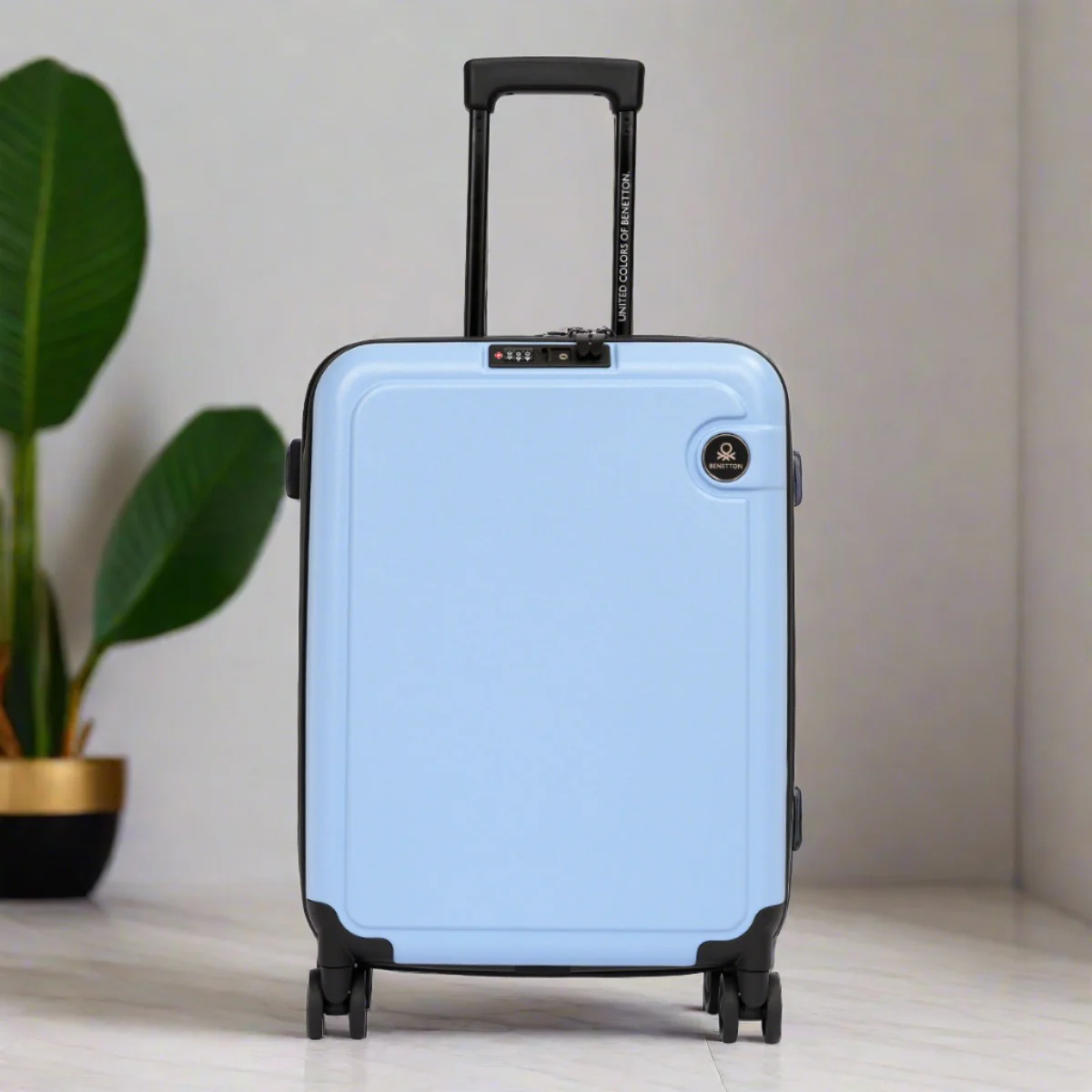United Colors of Benetton Ryzen Hard Luggage - Image 19