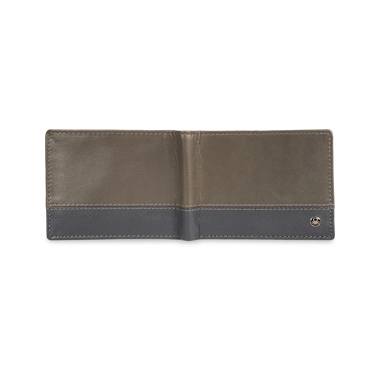 United Colors of Benetton Venrey Men's Slimfold Wallet - Image 4